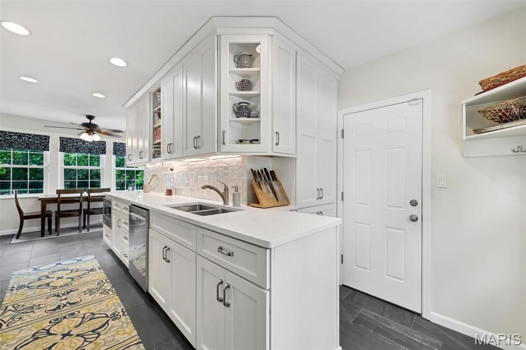 Image 26 of property listing at 5949 Highfield Road, St Louis, MO 63109