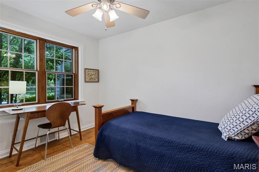 Image 32 of property listing at 5949 Highfield Road, St Louis, MO 63109