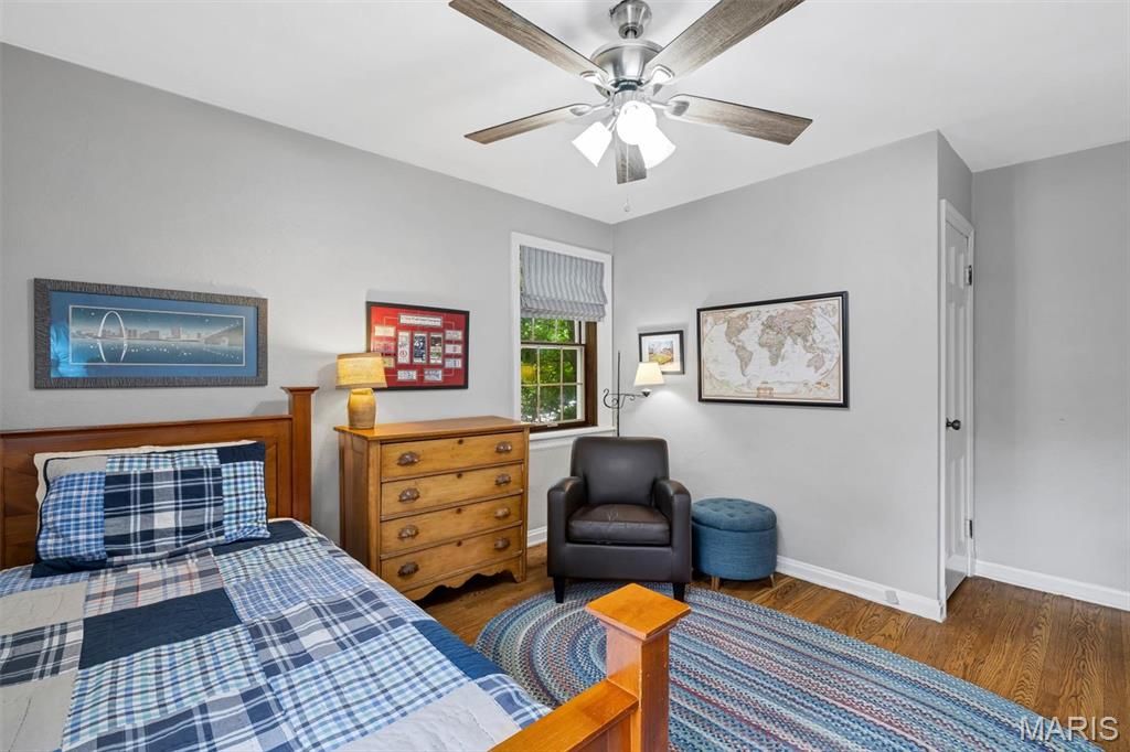 Image 36 of property listing at 5949 Highfield Road, St Louis, MO 63109