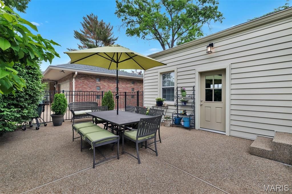 Image 56 of property listing at 5949 Highfield Road, St Louis, MO 63109