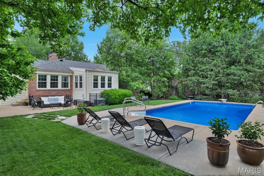 Image 60 of property listing at 5949 Highfield Road, St Louis, MO 63109