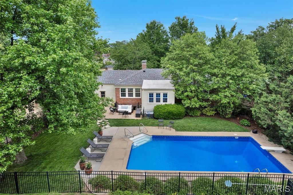 Image 69 of property listing at 5949 Highfield Road, St Louis, MO 63109