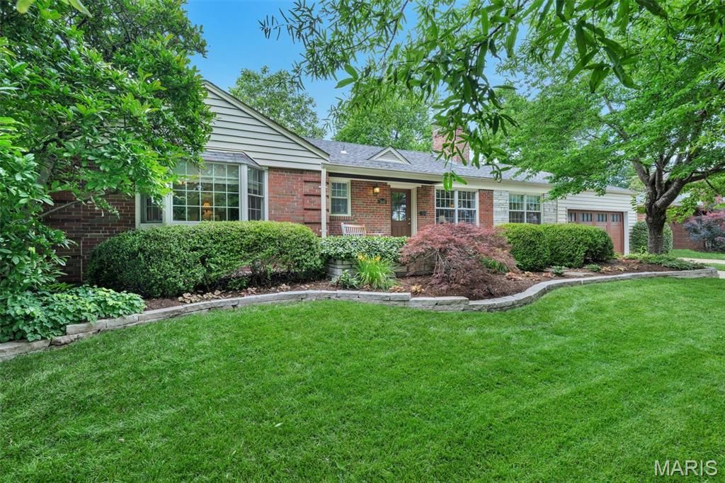Image 77 of property listing at 5949 Highfield Road, St Louis, MO 63109