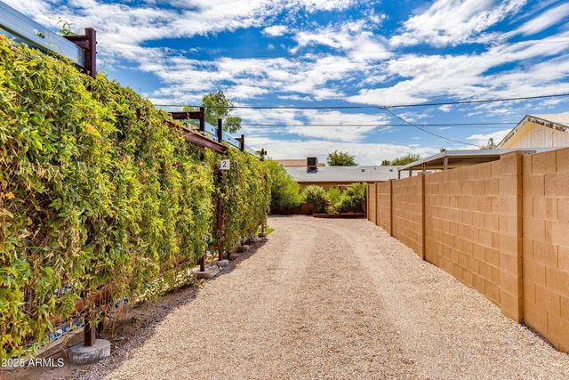 4819 E Cambridge Avenue Apt 1, Phoenix, AZ 85008