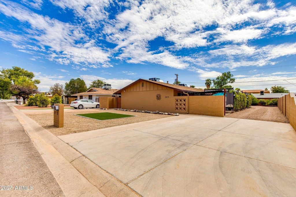 4819 E Cambridge Avenue Apt 1, Phoenix, AZ 85008