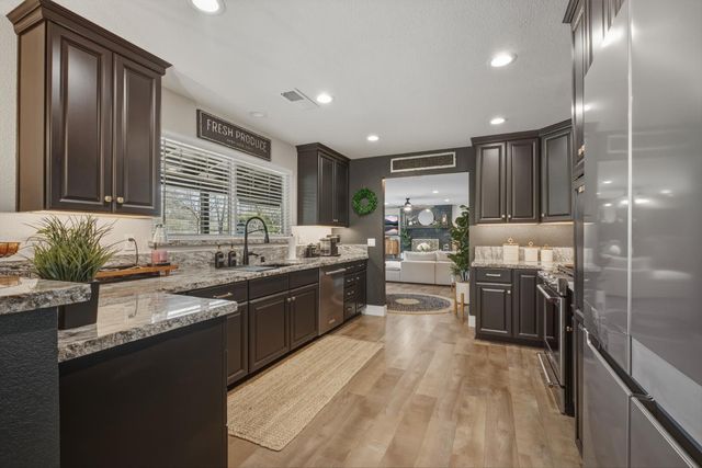 6348 Horseshoe Bar Rd, Loomis, CA 95650