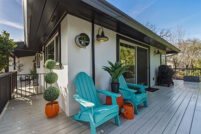 6348 Horseshoe Bar Rd, Loomis, CA 95650