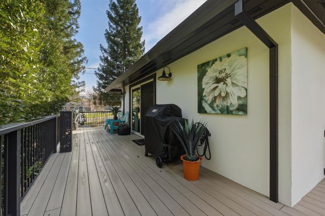 6348 Horseshoe Bar Rd, Loomis, CA 95650