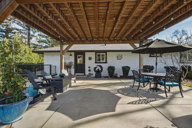 6348 Horseshoe Bar Rd, Loomis, CA 95650