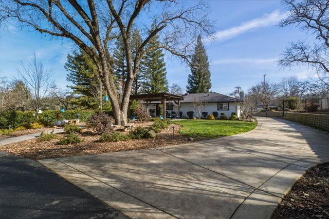 6348 Horseshoe Bar Rd, Loomis, CA 95650