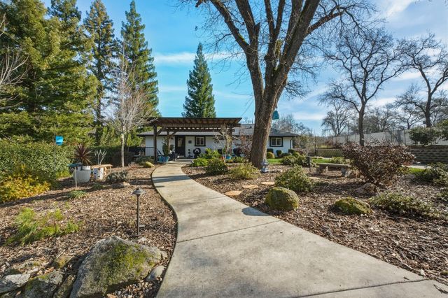 6348 Horseshoe Bar Rd, Loomis, CA 95650
