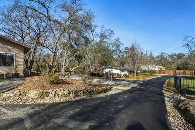 6348 Horseshoe Bar Rd, Loomis, CA 95650