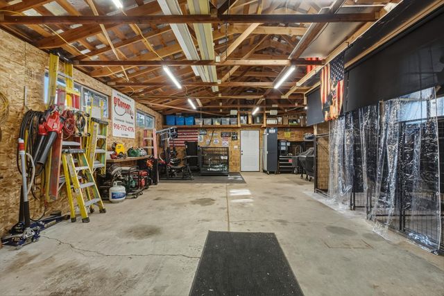 6348 Horseshoe Bar Rd, Loomis, CA 95650