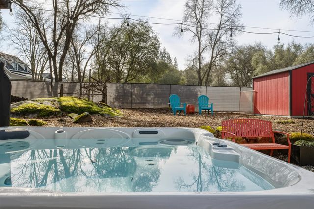 6348 Horseshoe Bar Rd, Loomis, CA 95650