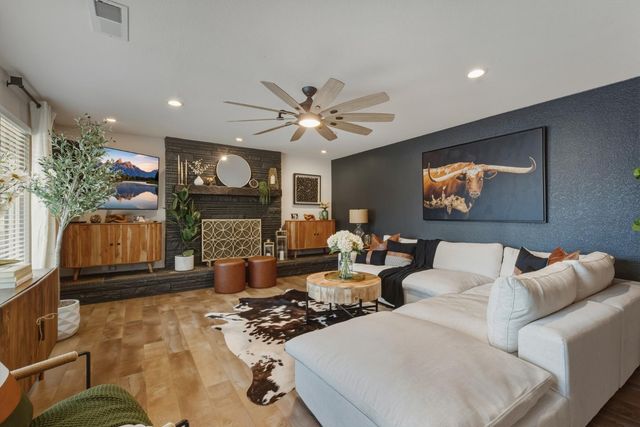 6348 Horseshoe Bar Rd, Loomis, CA 95650