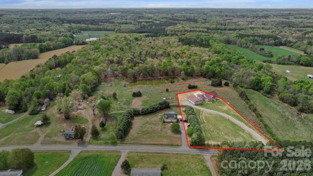 48155 Ingram Road, New London, NC 28127
