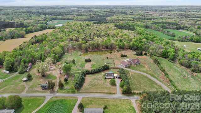 48155 Ingram Road, New London, NC 28127