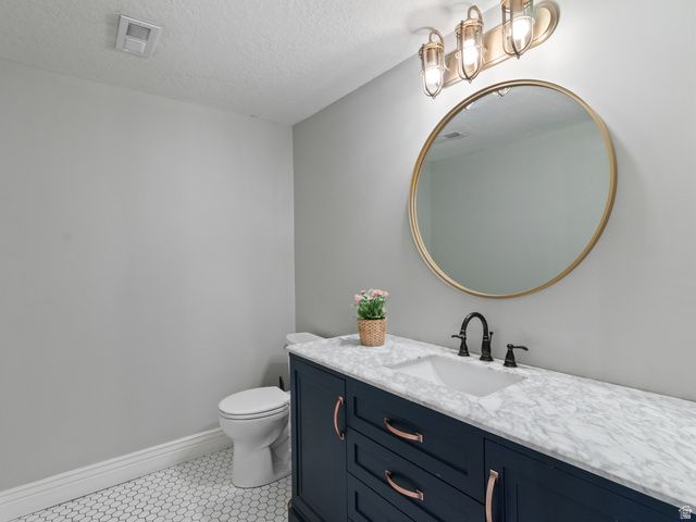 4929 N RAVENCREST LN, Lehi, UT 84048