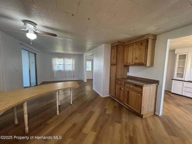 22 Hamilton Avenue, Palm Harbor, FL 34684