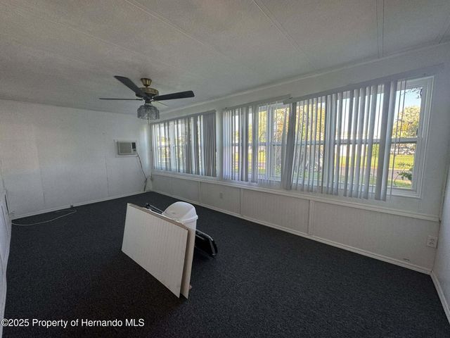 22 Hamilton Avenue, Palm Harbor, FL 34684