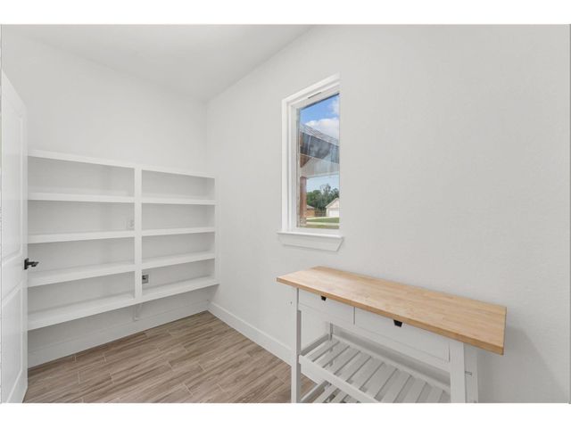 679 Road 66111, Dayton, TX 77535