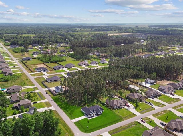 679 Road 66111, Dayton, TX 77535