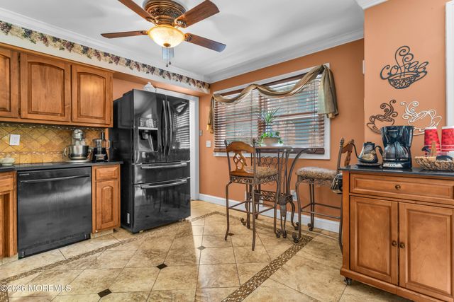 35 Dugan Lane, Toms River, NJ 08755