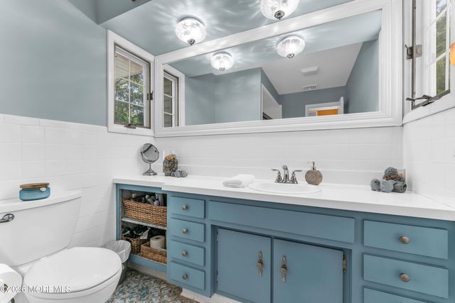 35 Dugan Lane, Toms River, NJ 08755