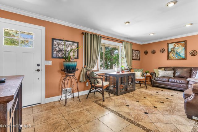 35 Dugan Lane, Toms River, NJ 08755