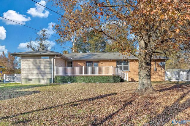 551 Reed Road, Guntersville, AL 35976