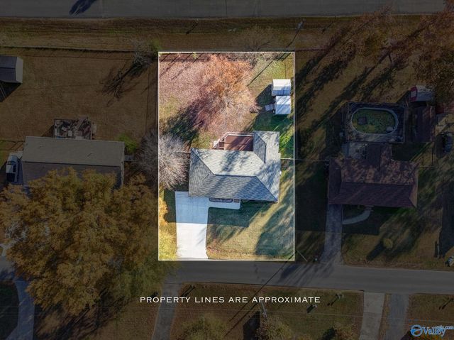 551 Reed Road, Guntersville, AL 35976