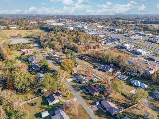 551 Reed Road, Guntersville, AL 35976