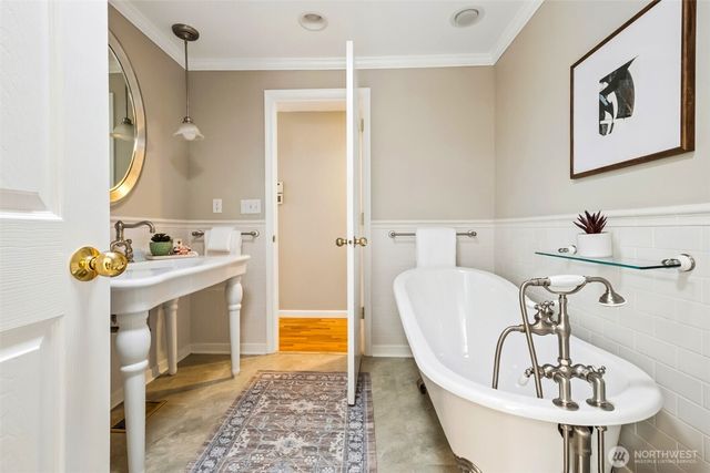 25845 SE 152 Street, Issaquah, WA 98027