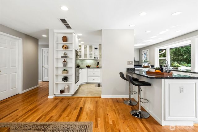 25845 SE 152 Street, Issaquah, WA 98027