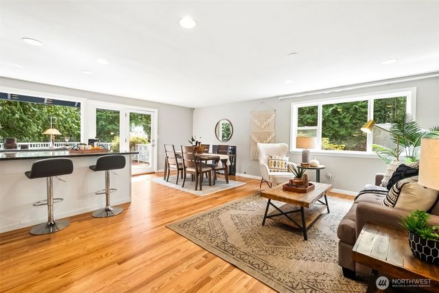 25845 SE 152 Street, Issaquah, WA 98027