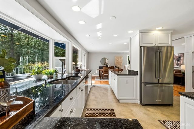 25845 SE 152 Street, Issaquah, WA 98027