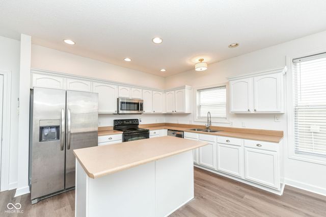 11035 Cool Winds Way, Fishers, IN 46037