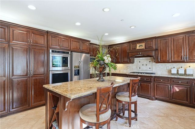 10 Boulder Ridge Court, Azusa, CA 91702