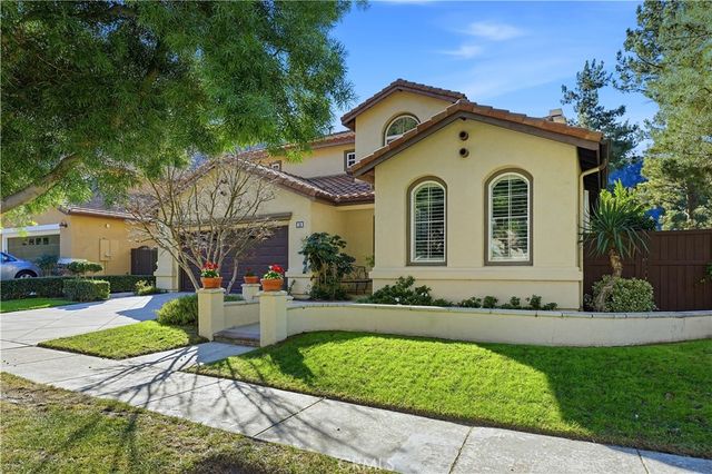 10 Boulder Ridge Court, Azusa, CA 91702