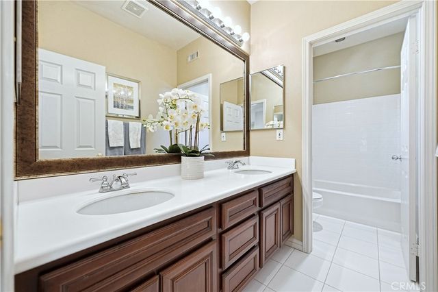 10 Boulder Ridge Court, Azusa, CA 91702