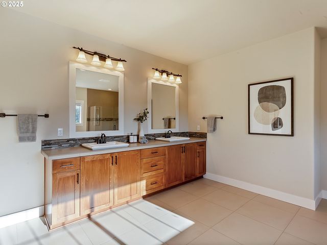 28293 Sw BELFAST Ln, Wilsonville, OR 97070