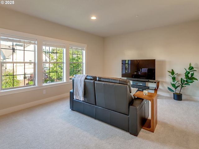 28293 Sw BELFAST Ln, Wilsonville, OR 97070