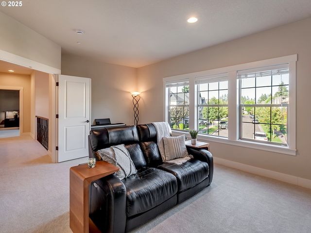 28293 Sw BELFAST Ln, Wilsonville, OR 97070