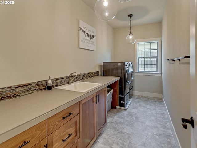 28293 Sw BELFAST Ln, Wilsonville, OR 97070