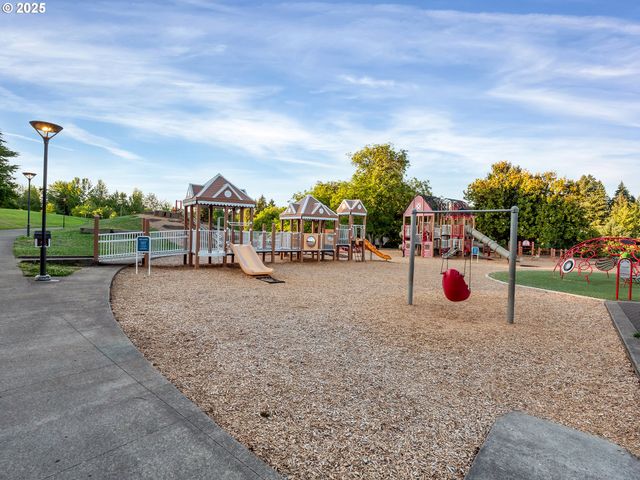28293 Sw BELFAST Ln, Wilsonville, OR 97070
