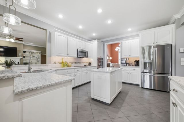 710 Farmbrook Drive, Rocky Face, GA 30740