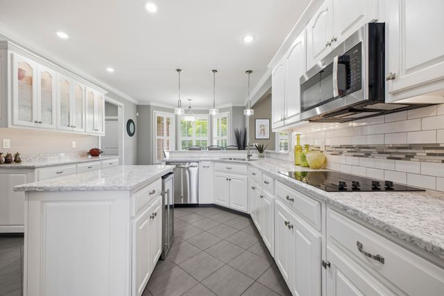 710 Farmbrook Drive, Rocky Face, GA 30740