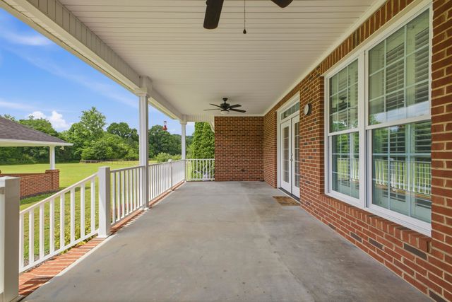 710 Farmbrook Drive, Rocky Face, GA 30740