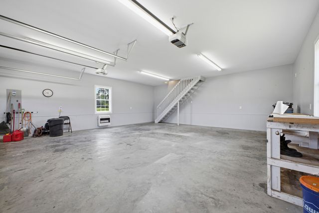 710 Farmbrook Drive, Rocky Face, GA 30740