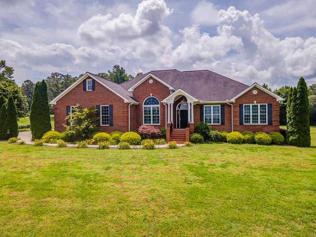 710 Farmbrook Drive, Rocky Face, GA 30740